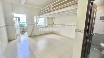 PASS GẤP PHÒNG BANCOL GIÁ RẺ GẦN ĐẠI HỌC VĂN HIẾN