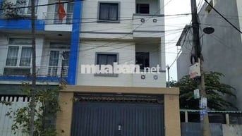 P8, Q8, Phòng đẹp thoáng mát có cửa sổ, kệ bếp nấu ăn, phòng tắm