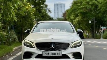 Mercedes Benz C180 AMG 2021 - 34000 km