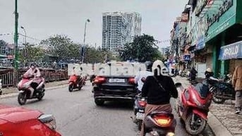 Bán nhà 30m2 Mặt Phố Trịnh Đình Cửu