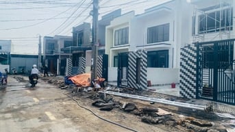 NHÀ ĐẸP TRUNG TÂM VĨNH CỬU “ NGAY GẦN CÔNG TY CHANGSHIN " CHỈ TỪ 450 T