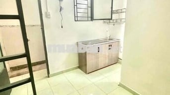 Pass phòng gần ngã tư bảy hiền