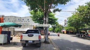 Bán cặp đất cực đẹp, Nguyễn Chánh