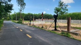 Bán hai lô liền kề mặt tiền 10m có thổ cư xã Phước Hải. 275m view núi