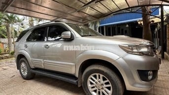 Toyota Fortuner 2015 2.5G 4x2 - 274000 km