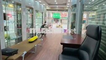 🐬🐬🐬 CHO THUÊ NHÀ MẶT TIỀN TRẦN HƯNG ĐẠO Q5
