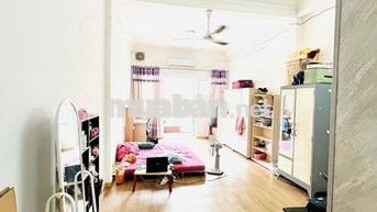 PHÒNG CHÍNH CHỦ -FULL NT -BANCON - 40M2 - FULL NT - D1- GẦN HÀNG XANH