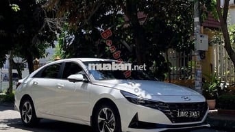 Hyundai Elantra 1.6 AT Đặc biệt 2023