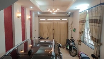 Bán Nhà 4 Tầng, HXH, cách mặt tiền 10m, Ngang 4,6m, Dương Bá Trạc, Q8