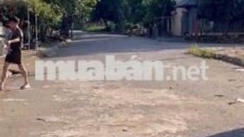 Cần bán lô đất S100m2 nằm trong lõi khu vệ tinh Hòa Lạc.Với 47tr /m2