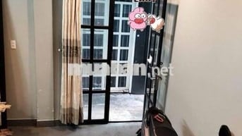 CHÍNH CHỦ CHO THUÊ NHÀ 1 TRỆT 1 LẦU 25M2, GẦN CHỢ BÀ CHIỄU, Ở NGAY