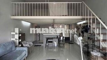 Cho thuê phòng duplex gác cao 2m cửa sổ thoáng gần ueh quận 10