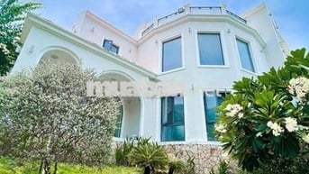 CHO THUÊ VILLA CÓ THANG MÁY VIEW TOÀN CẢNH VỊNH NHA TRANG GIÁ 90 TRIỆU