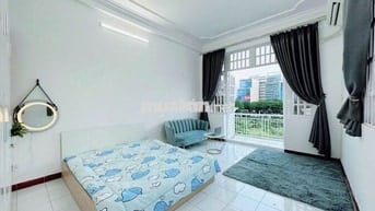 Cho thuê căn hộ dịch vụ studio tách bếp gần Sân Bay