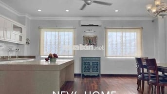 Penhouse 150m2 2PN Ban công view toàn thành Bình Thạnh
