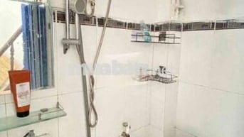 Nhà nguyên căn đường Nguyễn Kiệm dt 3x6m 1 lầu có máy lạnh,nước nóng