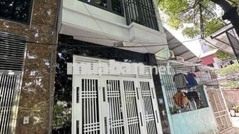 Rẻ nhất khu vực- 36m2* 3 tầng- full nội thất -giá 5,49 tỷ( TL mạnh)
