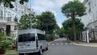 Cho thuê biệt thự Cityland P5 Gò Vấp. Diện tích 9x20 4 tầng hầm 50tr/1