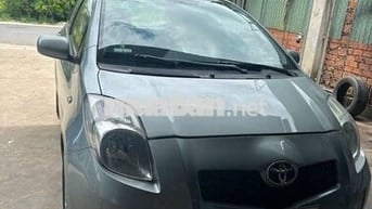 Toyota Yaris 2007  - 180000 km