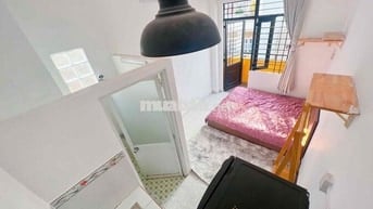 PHÒNG FULL NỘI THẤT BAN CÔNG - NGAY HOÀNG HOA THÁM