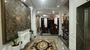 Bán nhà ngay Emart hẻm 6m Phan Văn Trị 90m2 ngang 5m 6 tầng thang máy 