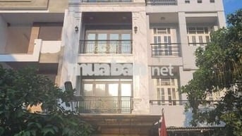 NHÀ 5X20M 3 TẤM CÓ THANG MÁY NGAY CHUNG CƯ