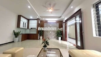 HƠN 6 TỶ NHÀ MỚI 40M² THẠCH BÀN, LONG BIÊN, ÔTÔ ĐỖ GẦN 4 PHÒNG NGỦ