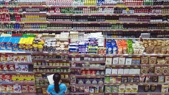 LAO ĐỘNG PHỔ THÔNG PHỤ KIỂM TRA ĐÓNG GÓI HÀNG 