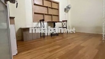 Phòng trọ rộng lớn 20m2 - Cạnh E.Town Tân Bình