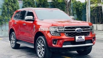 Ford Everest 2023 Titanium 2.0L 4x2 AT - 8600 km