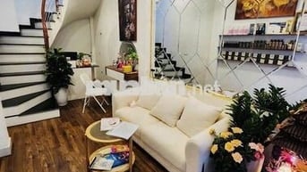 Bán nhà Phúc Tân , dân xây 4 tầng, 16m2, 4.95 tỷ