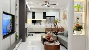Bán nhà mới 100% siêu đẹp MT Trần Khát Chân TTTP