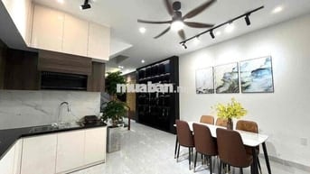 Bán nhà vip đông nam Hoà xuân vip