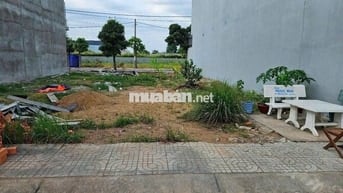 Xuất ngoại bán gấp Đất SHR 96m2 đường Hoàng Đạo Thuý, giá rẻ 1,8 tỷ