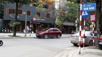  SỞ HỮU NGAY NHÀ PHÔ VĂN CAO – TT BA ĐÌNH  - Ô TÔ ĐỖ CỬA