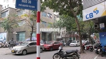 Cho thuê nhà ngõ 34 Nguyễn Thị Định, Dt 65m2 x 5 tầng, 30 triệu/tháng