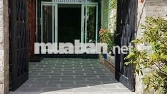 Cho thuê mặt bằng gần chợ Phú Thuỷ