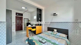 CHO THUÊ CĂN HỘ STUDIO BAN CÔNG MÁY GIẶT RIÊNG NẰM NGAY TRUNG TÂM Q3