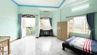 Phòng mới ban công 40m Hoàng Văn Thụ gần sân bay TSN