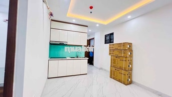 cho thuê căn 2pn khu trung tâm gần sân bay nhận tối đa 2 xe