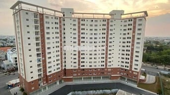 Bán căn hộ Green Town Bình Tân block B1, 63m2/2PN, giá 2.4 tỷ, tặng NT