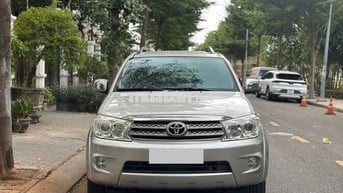 Fortuner 2012 máy xăng số tự động 2 cầu