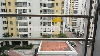 Bán CH Sky Garden 3 Q7 DT 75m2 2PN 2WC gía 2tỷ190  view nội khu