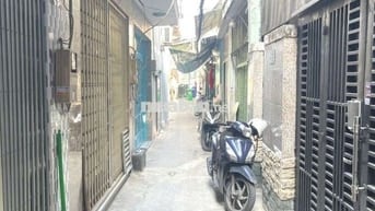 [Quận 7] NHÀ ĐẸP 3 TẦNG CÁCH MT VÀI BƯỚC CHÂN, NGANG 4.2M NHỈNH 3 Tỷ
