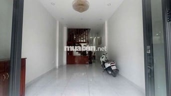 Nhà 1 trệt 2 lầu 4p ngủ gần VSIP 1,kế đường 22/12 có nội thất cơ bản
