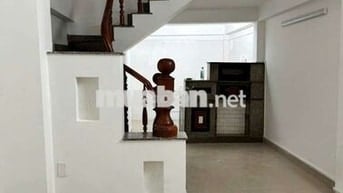 Cho thuê nhà 3tầng gần chợ hiệp bình 7tr/ tháng
