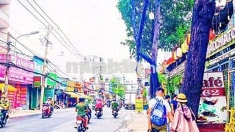 CHO THUÊ 2500M  MẶT TIỀN THỐNG NHẤT GẦN QUANG TRUNG- SIÊU RẺ