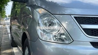 Hyundai Starex 2011 2.5D MT - 130000 km