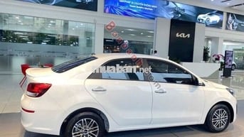 Kia Soluto 1.4 AT Deluxe 2025