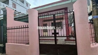 NHÀ HẺM BA GÁC CÁCH ĐƯỜNG XE TẢI 10M KHU VỰC AN NINH GẦN TRƯỜNG HỌC